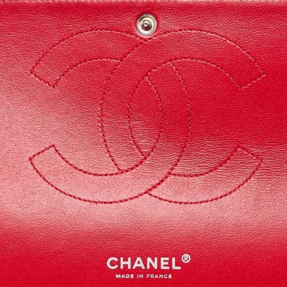 Chanel Red Quilted Patent Leather Classic Maxi Single Flap Bag - Picture 4 of 11